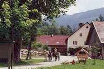 Austria Privát Hollenstein, Zewnątrz